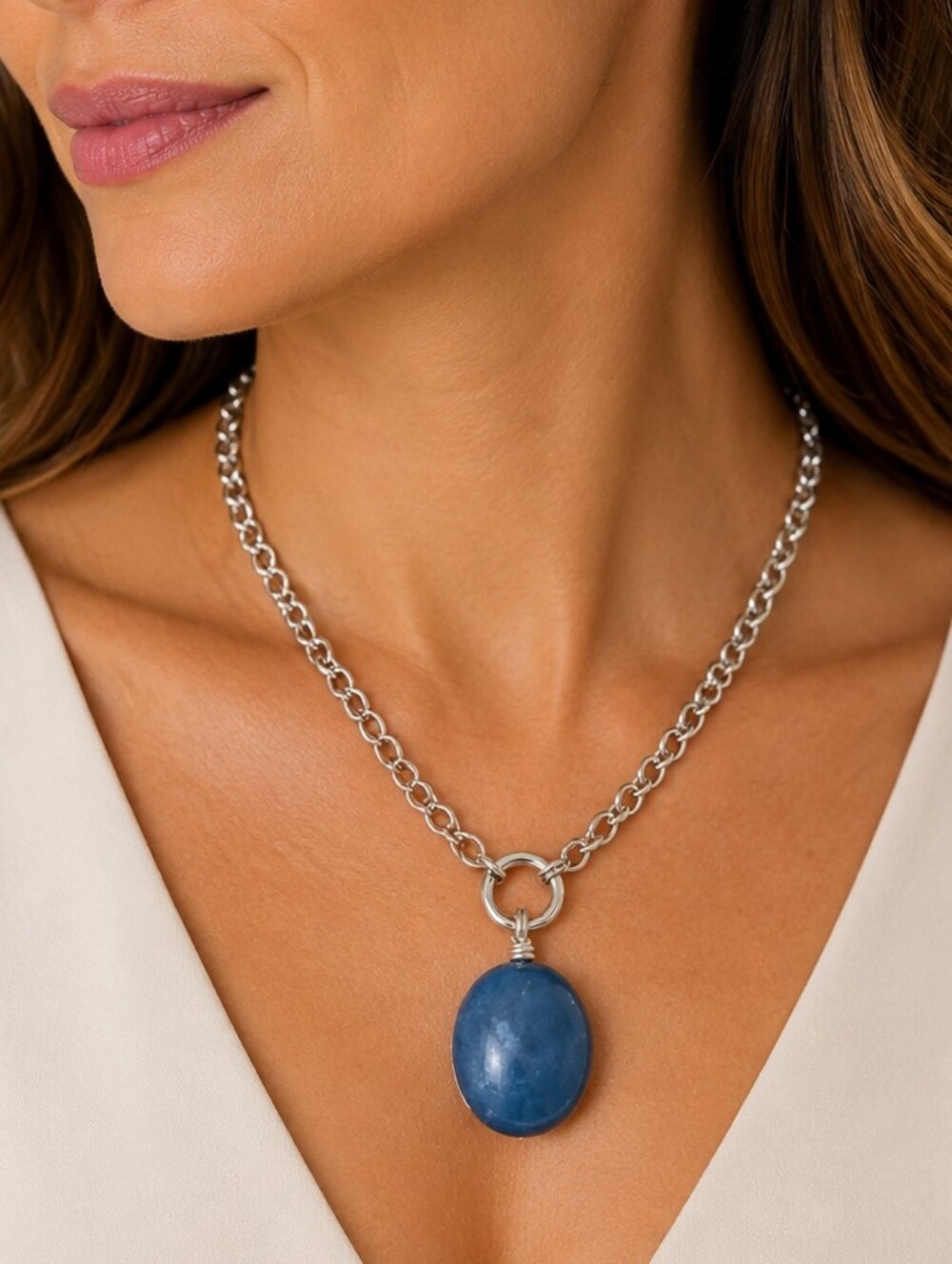 ETIENNE AIGNER Blue Stone Oval Pendant Chainmaille Necklace